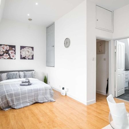 Livestay-Fabulous One Bed Apartments On Covent Garden Лондон Экстерьер фото