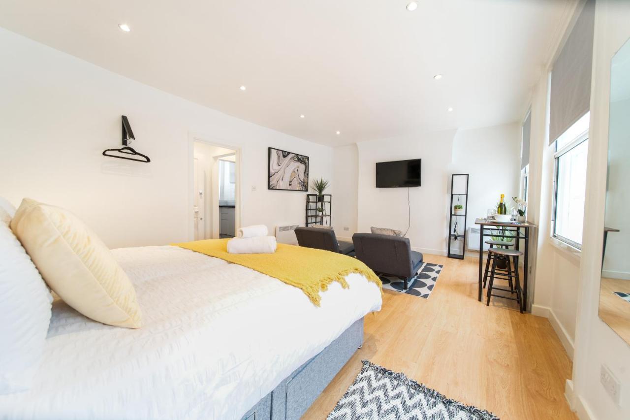Livestay-Fabulous One Bed Apartments On Covent Garden Лондон Экстерьер фото