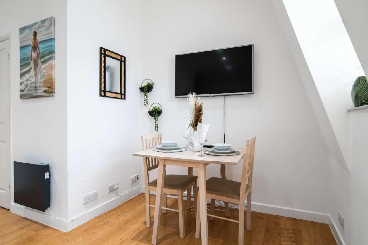 Livestay-Fabulous One Bed Apartments On Covent Garden Лондон Экстерьер фото