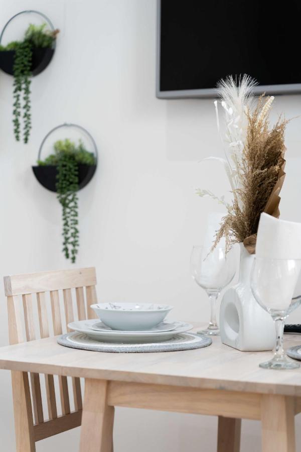 Livestay-Fabulous One Bed Apartments On Covent Garden Лондон Экстерьер фото