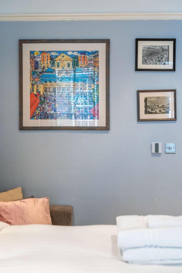 Livestay-Fabulous One Bed Apartments On Covent Garden Лондон Экстерьер фото
